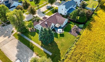 4715 N BROOKSHIRE Dr, Appleton, WI 54913
