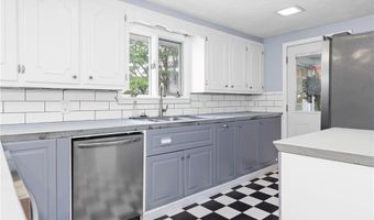 112 Edgewood Blvd, Cranston, RI 02905