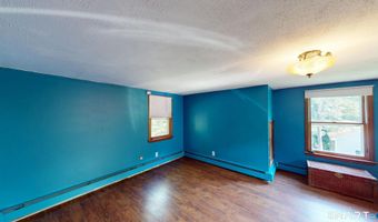 34 Angell Rd, Glocester, RI 02814