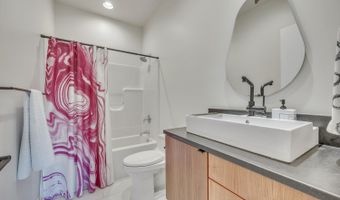 160 Park Pl, Arnolds Park, IA 51331