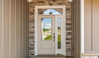 318 Rockers Dr, Baldwin City, KS 66006
