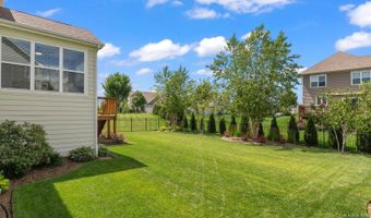 1600 Creeks Crossing Dr, Algonquin, IL 60102