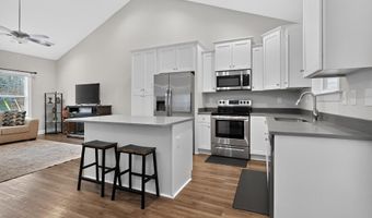 135 Stevenson Dr, Belton, SC 29627