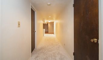 1365 Chalmers Dr, Ann Arbor, MI 48104