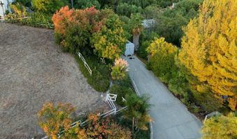 53 Foothill Dr, Agoura Hills, CA 91301