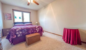 3015 Colorado Dr, Bismarck, ND 58503