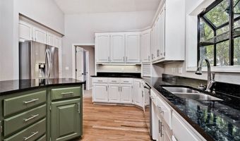 15 Cambria Ln, Bella Vista, AR 72715