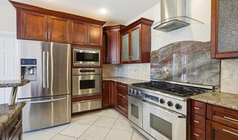 646 Compass Ave, Beachwood, NJ 08722