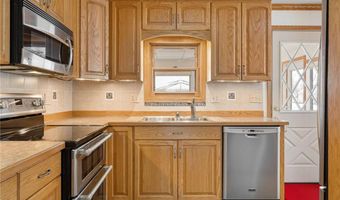 611 11th St SW, Austin, MN 55912