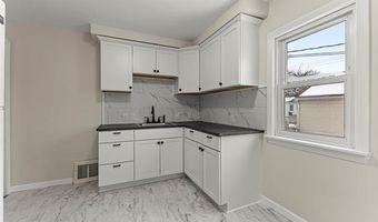 9804 Hubert Ave, Allen Park, MI 48101