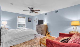 46 Ravenwood Blvd, Barnegat, NJ 08005