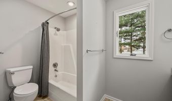 17 Pine Grove Dr, Batesville, IN 47006