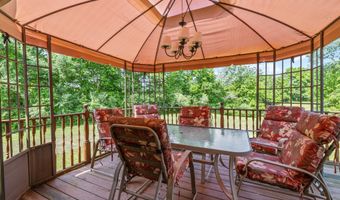 2 Marion Ln, Canterbury, CT 06331