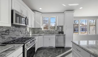 253 Aqua Blvd, Akron, OH 44319