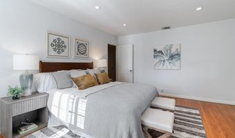 2051 Mendocino Ln, Altadena, CA 91001