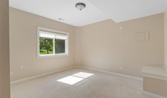 3022 Beckley St, Ames, IA 50010