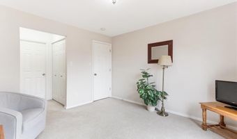 1335 Crossings Ct C, Ballwin, MO 63021