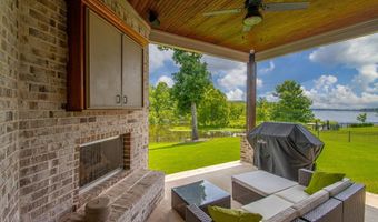 7034 Westshore Ave, Benton, AR 72019