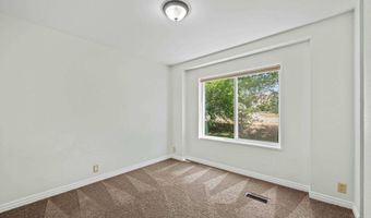 31994 Hyde St, Bruneau, ID 83604