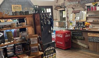 15328 Midland Trl, Ansted, WV 25812