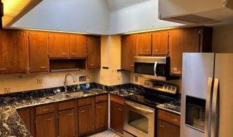 17 Ring, Athens, OH 45701