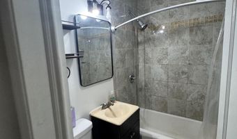 491 N LATHAM St N, Alexandria, VA 22304