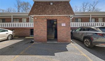 569 Smithfield Rd 24, North Providence, RI 02904