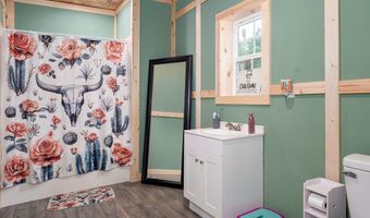 18013 Lawrence 2167, Aurora, MO 65605
