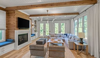 140 Meadowview Rd, Athens, GA 30606