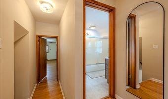 3852 Edinburgh, Austintown, OH 44511