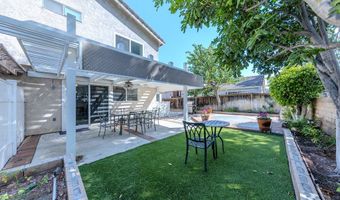 8437 E Amberwood St, Anaheim, CA 92808