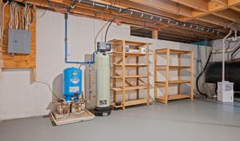 1234 Essex St, Bangor, ME 04401