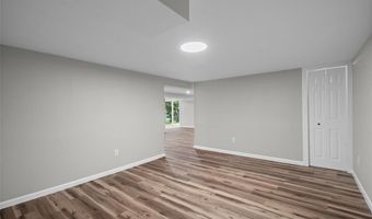 628 Hickory Knoll Ct, Ballwin, MO 63021