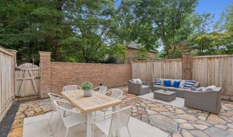 8942 BARROWGATE Ct, Potomac, MD 20854