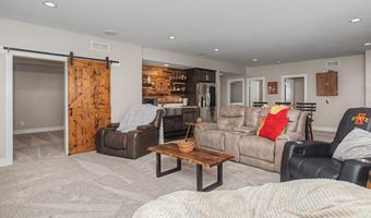 50181 Prairie Point Ct, Ames, IA 50014