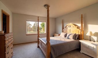 30267 N WHEATRIDGE Rd, Athol, ID 83801