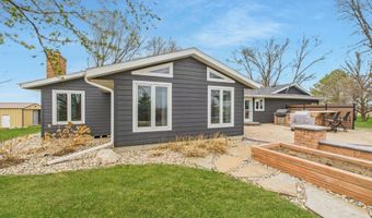 46923 250th St, Baltic, SD 57003
