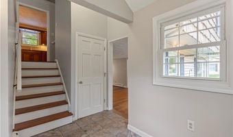 19 Bruce Dr, North Smithfield, RI 02896