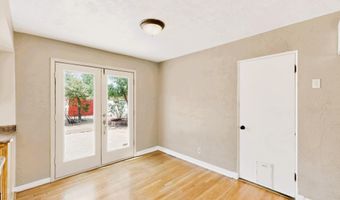 805 INDIANA St SE, Albuquerque, NM 87108