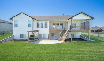 1604 N Shadow Rock Dr, Andover, KS 67002