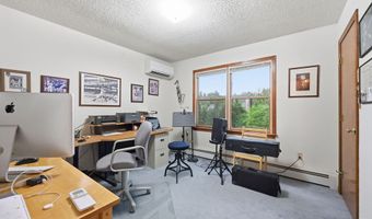 7 Dogwood Dr, Ansonia, CT 06401