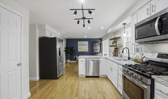 41 Nile St 41, Billerica, MA 01821