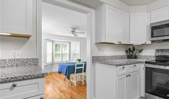12 Terrace Dr, Bristol, RI 02809