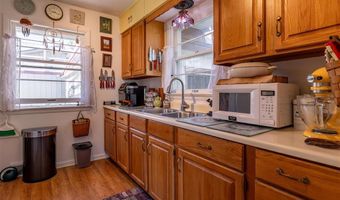 508 E Circle Dr E, Cody, WY 82414