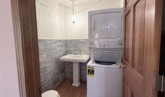 498 Town Line Rd, Bennington, VT 05201