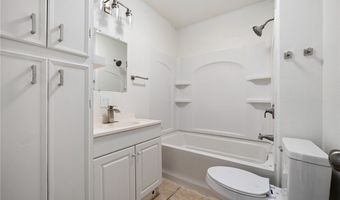 215 S 11th St, Aransas Pass, TX 78336
