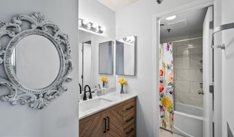 5911 EDSALL Rd 608, Alexandria, VA 22304