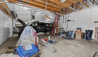 5557 N Territorial Rd, Ann Arbor, MI 48105