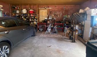 220 N 9th St, Challis, ID 83226
