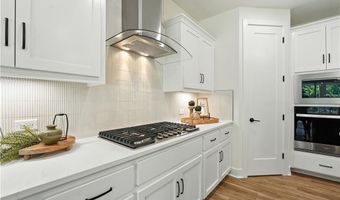 1400 N 163rd St, Basehor, KS 66007